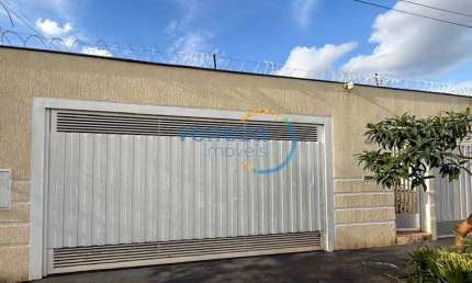 Casa Residencial com 4 quartos  à venda, 204.70 m2 por R$970000.00  - Lago Parque - Londrina/PR