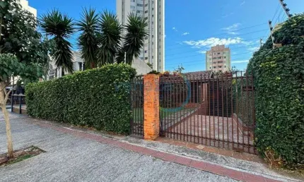 Casa Comercial à venda, 365.00 m2 por R$2500000.00  - Centro - Londrina/PR