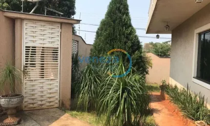 Casa Residencial com 4 quartos  à venda, 278.00 m2 por R$630000.00  - Continental - Londrina/PR