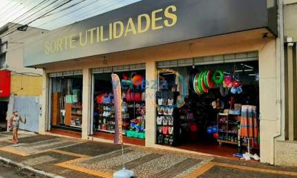 Barracão_Salão_Loja à venda, 580.00 m2 por R$8000000.00  - Centro - Cambe/PR