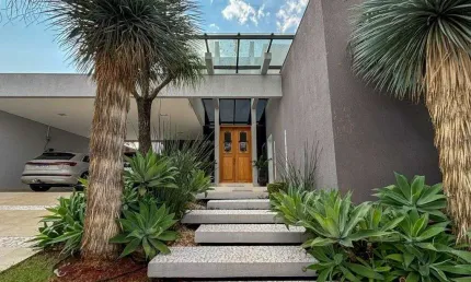 Casa Residencial com 4 quartos  à venda, 668.00 m2 por R$6800000.00  - Guanabara - Londrina/PR