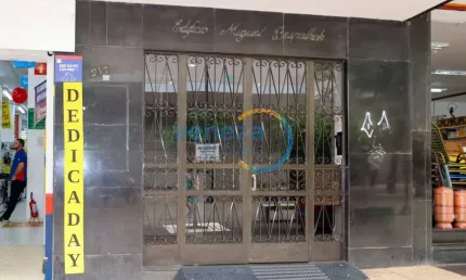 Apartamento com 3 quartos  à venda, 142.00 m2 por R$395000.00  - Centro - Londrina/PR