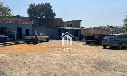 Terreno 1.500m ( 60x25m ) - sendo 220m area construida = com 05 salas, sendo 01 com escritório e banheiro