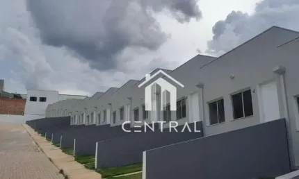 Casa com 2 dormitórios à venda, 49 m² por R$ 230.500 - Jardim Maria Lúcia - Votorantim/SP