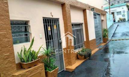 Casa com 5 quartos à venda na Rua Clímaco Barbosa, Cambuci, São Paulo
