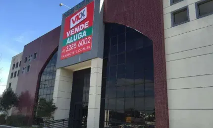 Prédio à venda no Bacacheri, Curitiba 