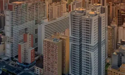 Apartamento para Venda em Curitiba, Batel, 3 dormitórios, 1 suíte, 2 banheiros, 1 vaga