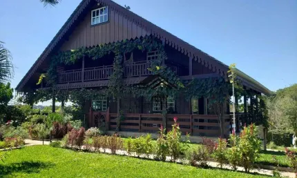 Chácara com 5 dormitórios à venda, 2000 m² por R$ 1.220.000 - Campina Do Taquaral - São José dos Pinhais/Paraná