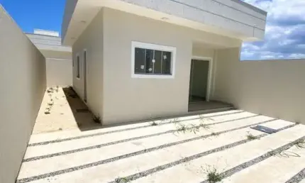 Casa 2 Quartos á Venda em Cabo Frio - A 5 min da Praia Dunas do Peró