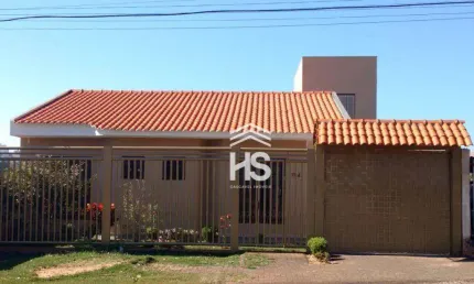 Casa com 3 dormitórios à venda, 227 m² por R$ 900.000,00 - Santa Cruz - Cascavel/PR