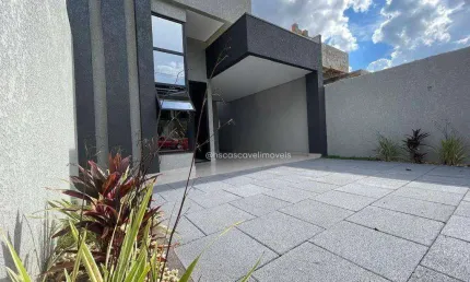 Casa com 3 dormitórios à venda, 107 m² por R$ 630.000 -