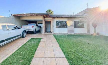 Casa com 1 Suíte + 2 dormitórios e Piscina à venda, 169 m² por R$ 1.100.000 - Gramado - Cascavel/PR