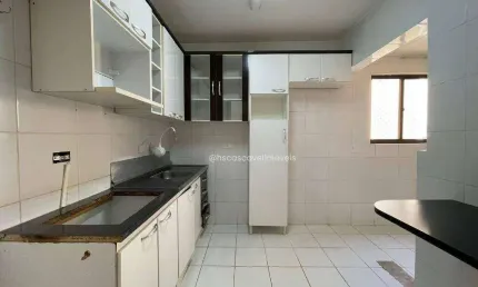 Apartamento com 2 dormitórios para alugar, 60 m² por R$ 1.870,00/mês - Country - Cascavel/PR