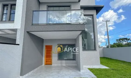 Sobrado novo à venda no bairro Nações com suíte e ótima localização