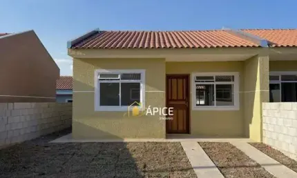 Casa com jardim à venda no bairro Veneza, Fazenda Rio Grande
