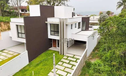 Casa com 3 dormitórios à venda, 204 m² por R$ 1.380.000,00 - Ponta Aguda - Blumenau/SC