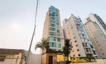 Apartamento novo 3 dormitórios e 3 vagas próximo à Furb