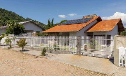 Casa com 3 dormitórios à venda, 355 m² por R$ 1.800.000,00 - Estados - Indaial/SC