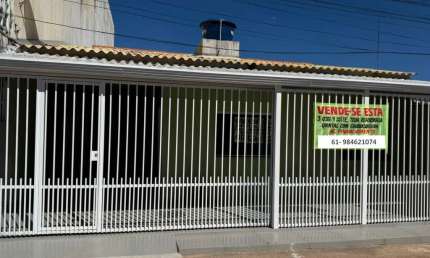 Casa para Venda em Brasília, Ceilândia Sul (Ceilândia), 3 dormitórios, 1 suíte, 3 banheiros, 2 vagas