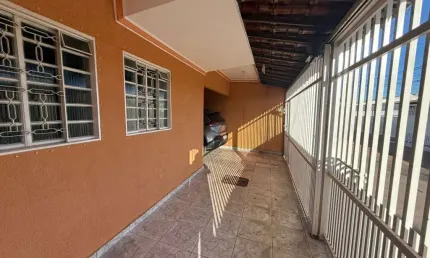 Sobrado para Venda em Brasília, Ceilândia Sul (Ceilândia), 8 dormitórios, 2 suítes, 5 banheiros, 2 vagas