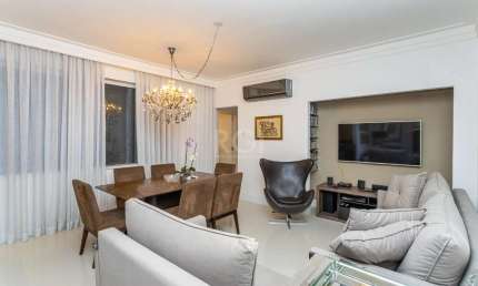 Apartamento no Centro - 2 dormitórios - reformado e mobiliado
