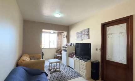APARTAMENTO 2 DORMITÓRIOS COM LAVABO E VISTA DEFINIDA NO CENTRO HISTÓRICO