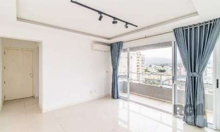 Vende-se apartamento diferenciado com bela vista panorâmica, 2 quartos com suíte e 2 vagas, na melhor localização do Jardim Botânico - 71m²