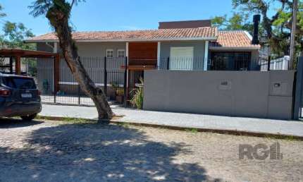Casa com 3 quartos à venda na Rua Gabriel Mascarello, 50, Teresópolis, Porto Alegre
