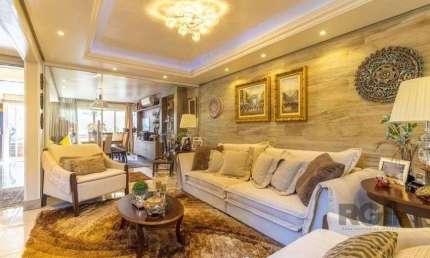 Casa 280m² - 3 dormitórios, 1 suíte, 2 vagas no bairro Jardim Itú