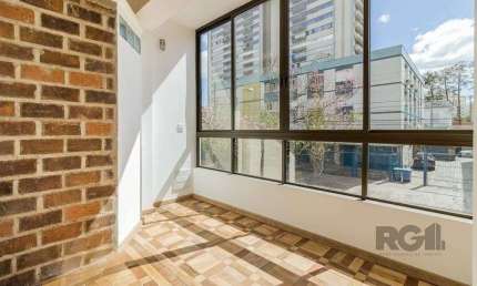 Excelente apartamento de 135m² com 4 suítes e 1 vaga.