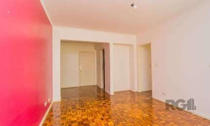 Excelente apartamento de 98m² com 3 dormitórios no bairro Menino Deus.