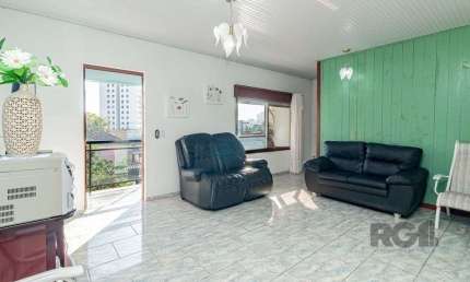 casa de 2 dormitórios, com 229m² no bairro Jardim Itu