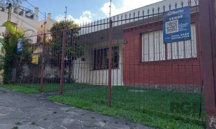 Casa com 3 quartos à venda na Rua Doutor Ernesto Ludwig, 340, Chácara das Pedras, Porto Alegre