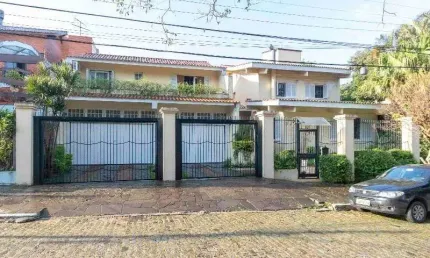 Casa para venda - 420m², 5 dormitórios, sendo 2 suites, 6 vagas - nonoai