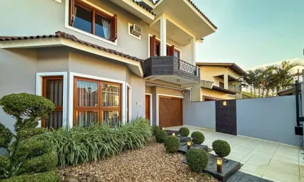 Casa com 4 quartos à venda na Rua Itacolomi, 126, São José, Canoas