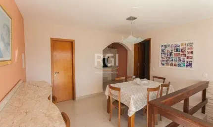 Ampla cobertura com 3 quartos, sendo  2 suítes no bairro são joão , próximo ao bourbon assis brasil