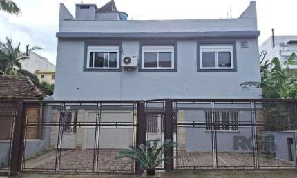 Casa com 3 quartos à venda na Avenida José Gertum, 544, Chácara das Pedras, Porto Alegre