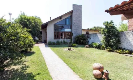 Casa para venda - 250m², 3 dormitórios, sendo 2 suites, 3 vagas - ponta grossa