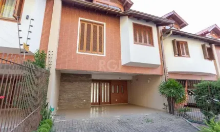 Casa para venda - 233.34m², 3 dormitórios, sendo 1 suites, 4 vagas - tristeza