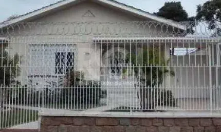 Casa para venda - 184m², 3 dormitórios, sendo 1 suites, 4 vagas - cristal