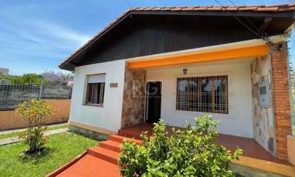 Casa com 3 quartos à venda na Rua Doutor Mário Totta, 1325, Tristeza, Porto Alegre