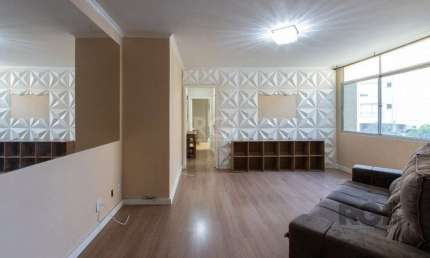 Apartamento de 02 dormitórios com móveis e roupeiros planejados