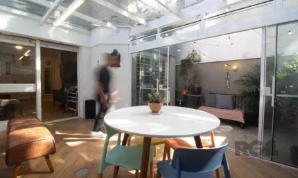 Apartamento com 2 quartos à venda na Avenida Coronel Lucas de Oliveira, 442, Petrópolis, Porto Alegre