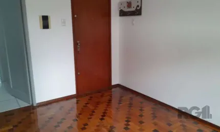 Apartamento,2 quartos,na Salgado Filho,fundos e silencioso