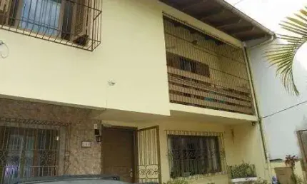 Casa com 5 quartos à venda na Rua Barão de Teffe, 250, Menino Deus, Porto Alegre