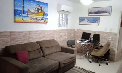 Casa para Venda - 140m², 5 dormitórios, 2 vagas - Cavalhada, Porto Alegre