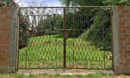 Casa para venda - 570m², 3 dormitórios, sendo 1 suites, 2 vagas - hípica