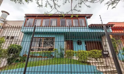 Casa com 5 quartos à venda na Avenida Engenheiro José Maria de Carvalho, 94, Vila Ipiranga, Porto Alegre