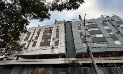 Apartamento semimobiliado à venda no bairro santana, porto alegre