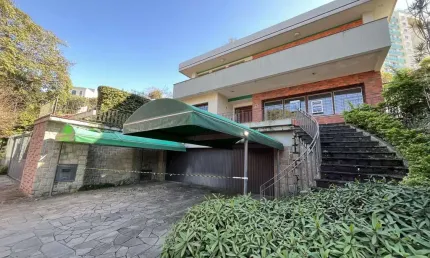 Casa de 4 quartos, 2 suítes e 2 vagas de garagem no bairro boa vista em poa